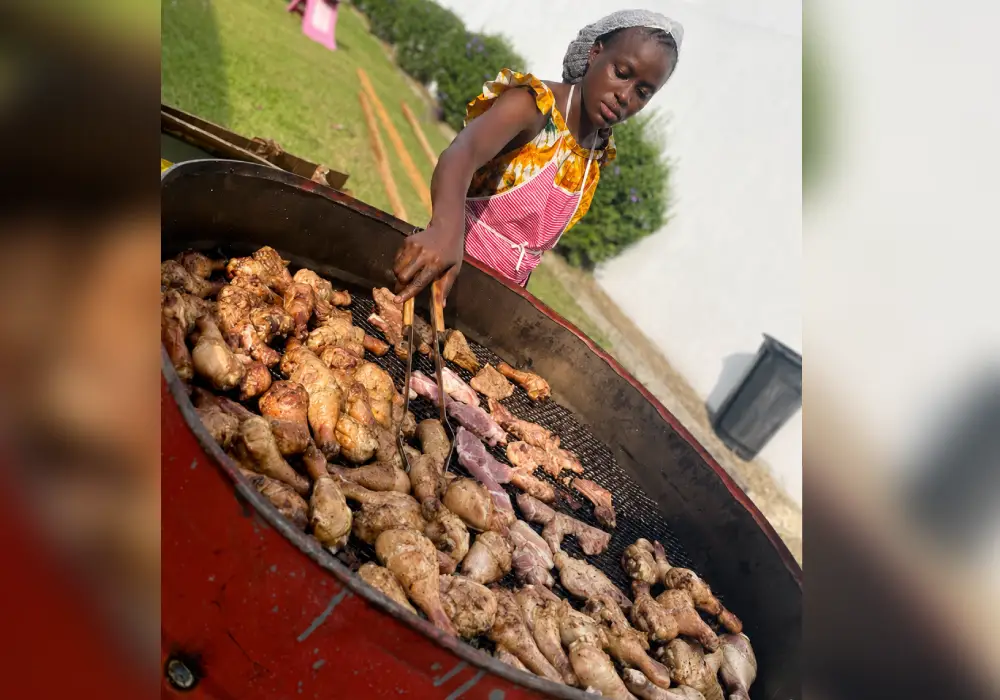 Nguema Lady, la fourchette et la plume : comment une étudiante gabonaise "cuisine" sa réussite