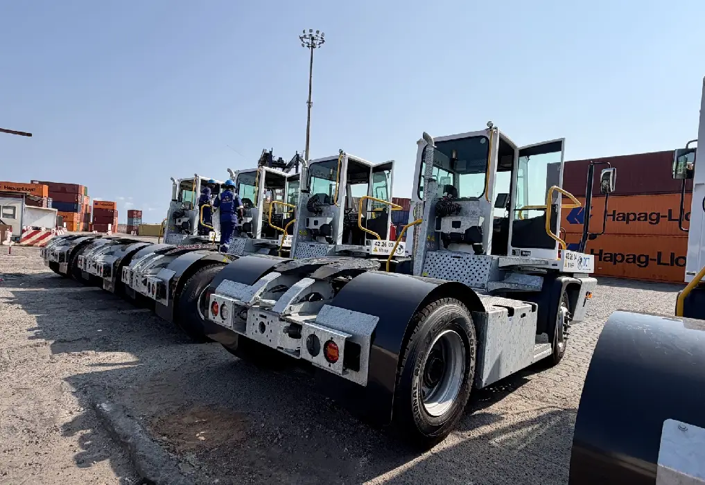 Owendo Container Terminal renforce sa flotte avec quatre nouveaux tracteurs Terberg